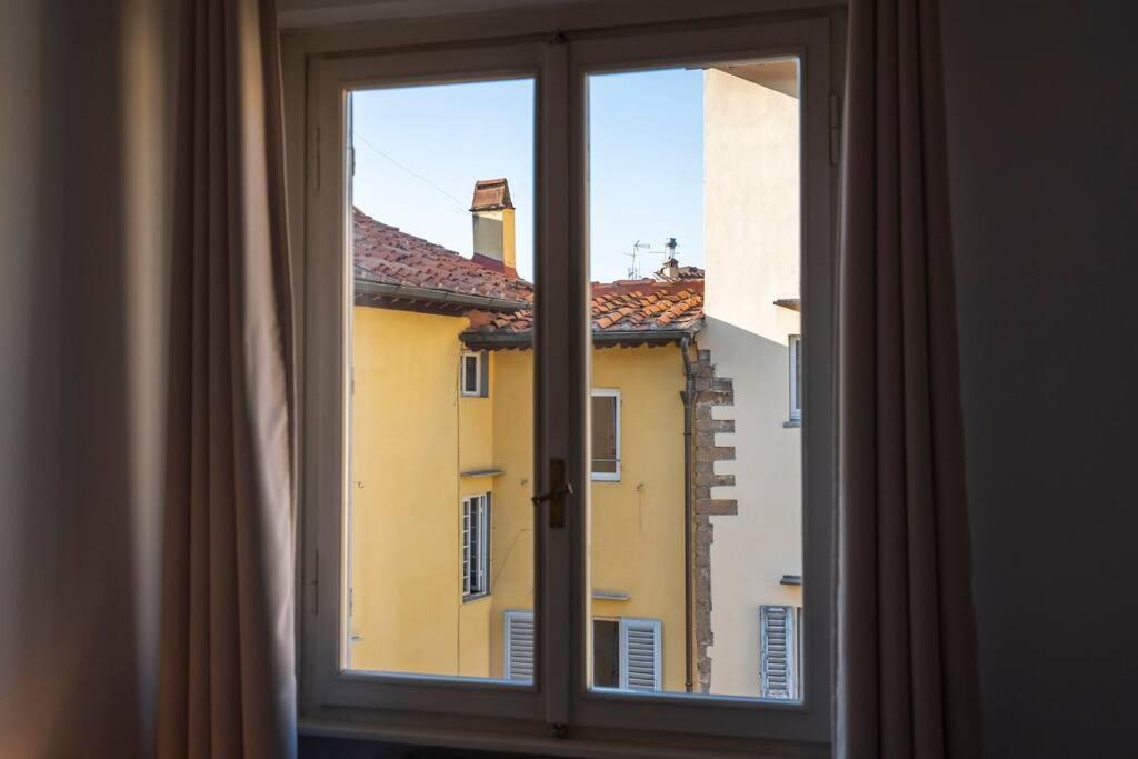 Ponte Vecchio'S Penthouse Apartment ฟลอเรนซ์ ภายนอก รูปภาพ